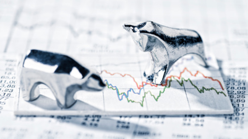 शेयर बाजार में तेजी के झोंकों के बीच क्या गिरावट होने की आशंका है?