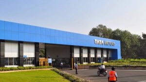 Tata Motors Q1 results: रिकवरी मोड पर लौटी टाटा मोटर्स, दोगुनी हुई आय, घाटा हुआ आधा